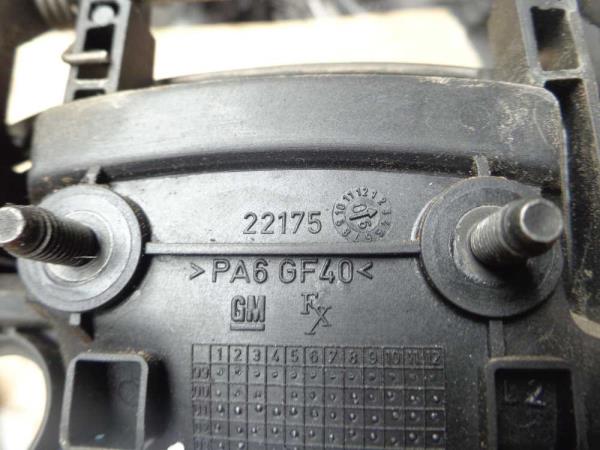 POIGNEE DE PORTE AVANT GAUCHE OPEL CORSA C / COMBO / MERIVA A - Vue 2